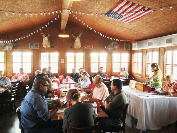 Los Fresnos Chamber members enjoy their luncheon at Arnie’s Winghouse. Photo: Nereses “Neno” Kechkarian.