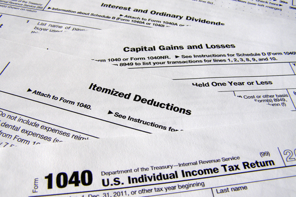 Financial advisers say now is the time to start planning and getting organized, so you're not caught in a pinch at the April 15 income tax-filing deadline. Photo: Chris Potter/Flickr.