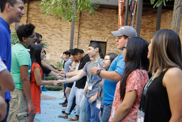 New students undergo an icebreaking session during a recent orientation at the Brownsville campus of The University of Texas Rio Grande Valley.