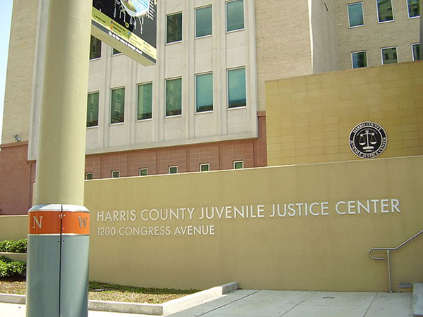 As Texas legislators consider a series of proposals that would change how young people fit into the justice system, a new report suggests the state should capitalize on recent progress made in juvenile justice reform. Photo: WhisperToMe/Wikimedia Commons.