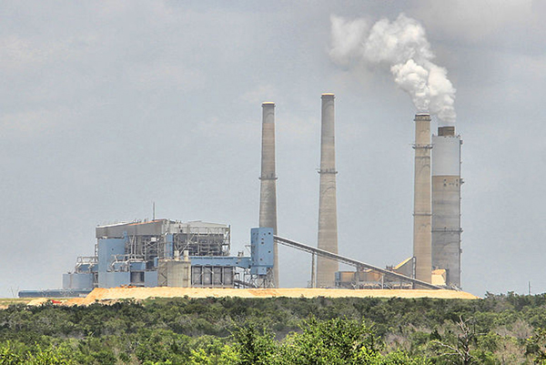 The EPA released its Clean Power Plan on August 3rd and Texas is on the hook to reduce carbon emissions from existing fossil fuel power plants. Photo: Larry D. Moore/Wikimedia Commons.