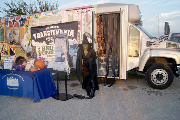 Valley Metro’s Haunted Bus at a past Halloween festival. Photos: Los Fresnos Chamber of Commerce